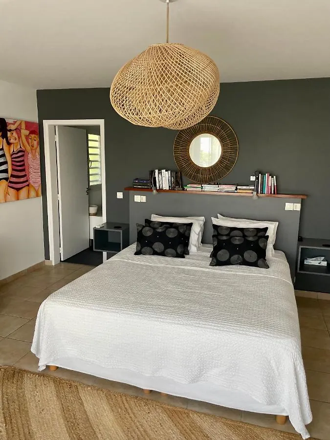 Villa Paradis - Vue Mer, Piscine, Jacuzzi Et Acces A La Plage Gros Sable Sainte-Anne